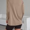 61AKbryd0KL._AC_SY445_.jpg Trendy Queen Oversized Long Sleeve Tee