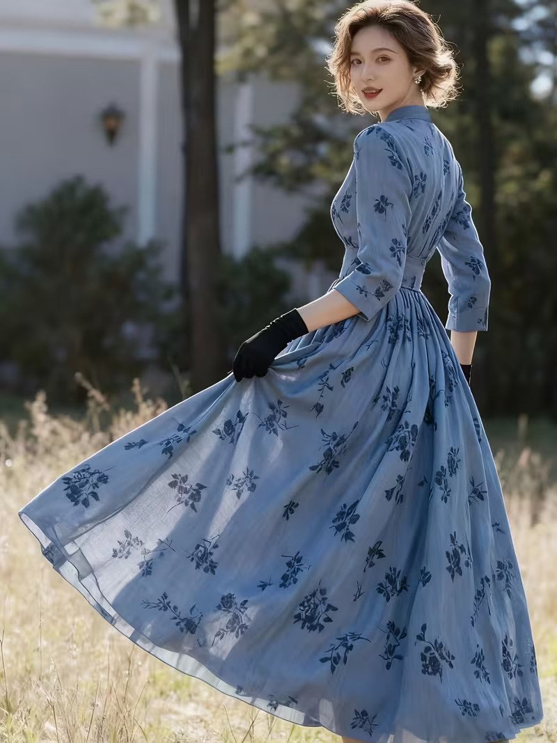 WhatsApp-Image-2025-12-23-at-10.26.01.jpeg Elegant Eid V-Neck Long Dress