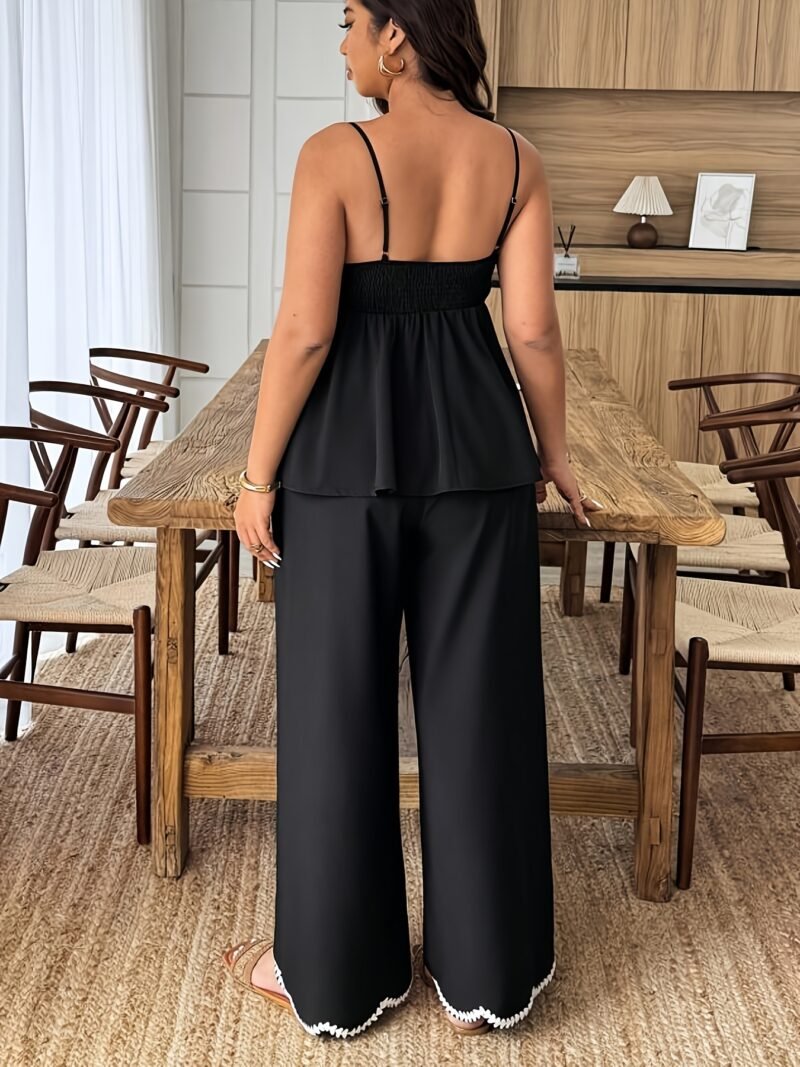 9054ff40-506e-4775-9310-46afc11ec1cf.jpg Plus Size Colour-Block Camisole & Pants Set
